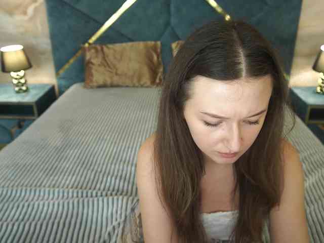 CyrenaLuxe webcam