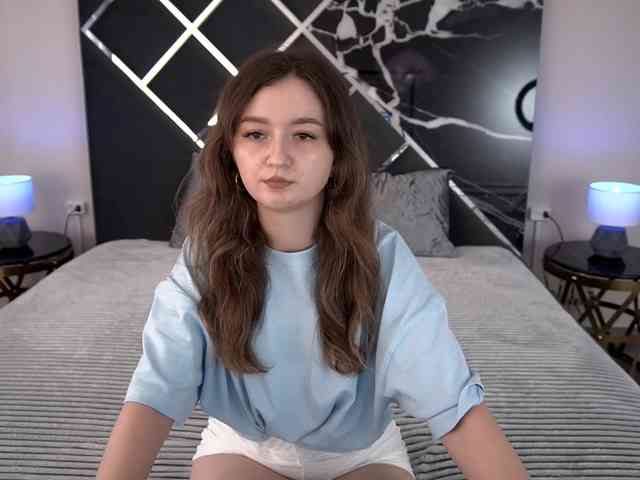 CyrenaLuxe