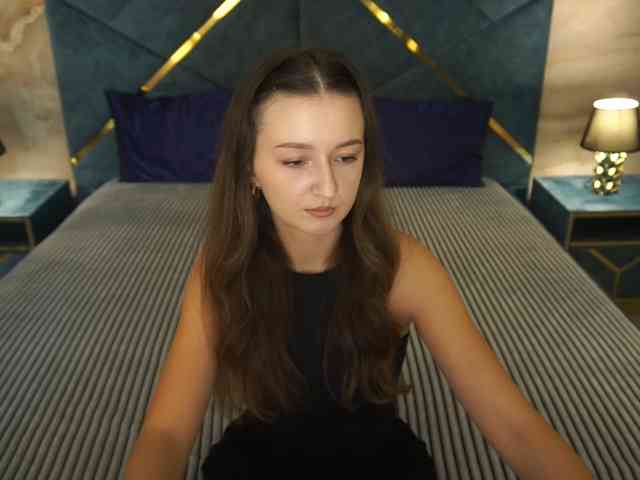 CyrenaLuxe