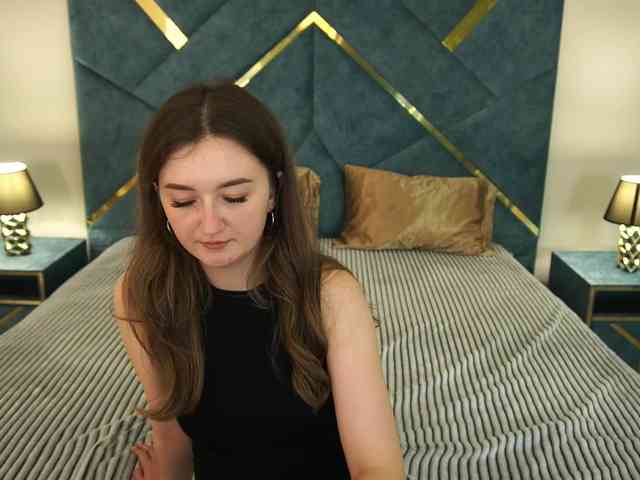 CyrenaLuxe