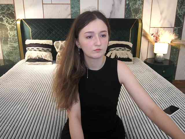 CyrenaLuxe