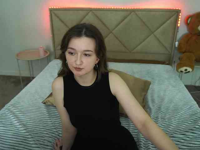 CyrenaLuxe webcam