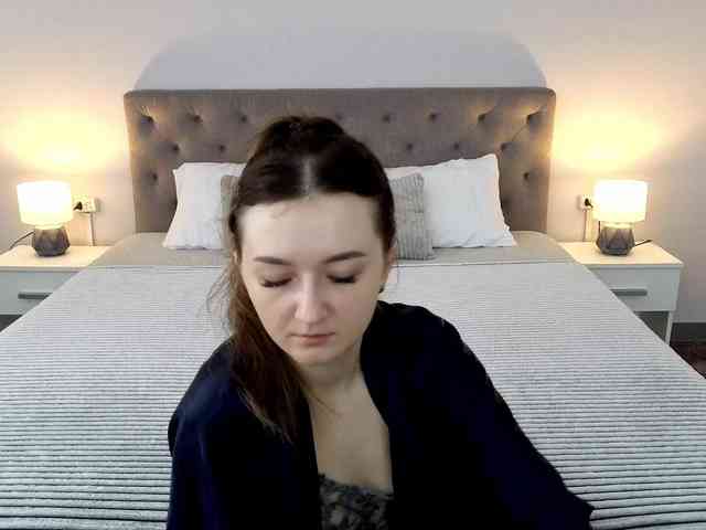 CyrenaLuxe webcam