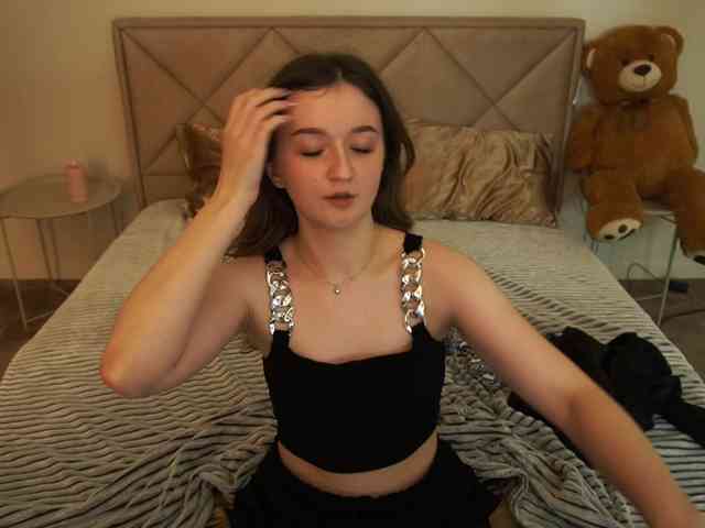 CyrenaLuxe webcam