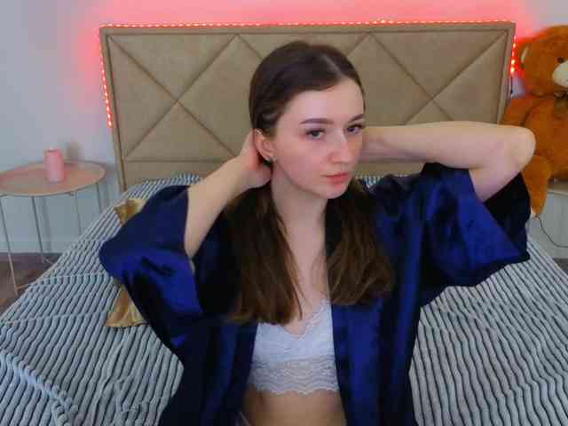 CyrenaLuxe