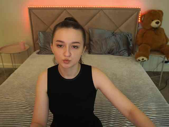 CyrenaLuxe