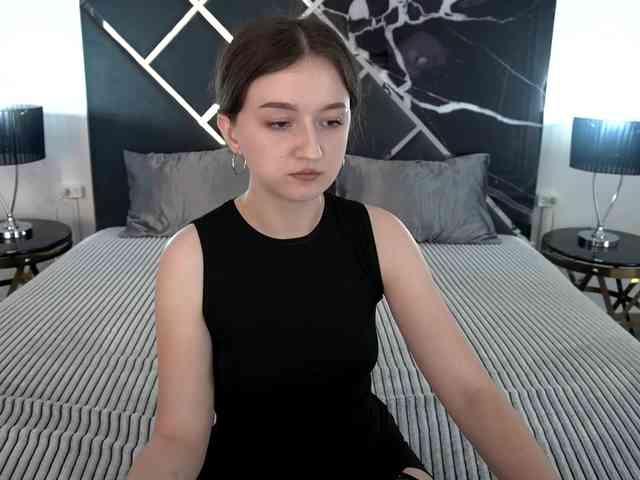 CyrenaLuxe