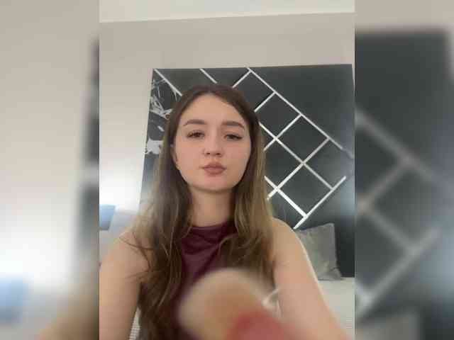 CyrenaLuxe webcam