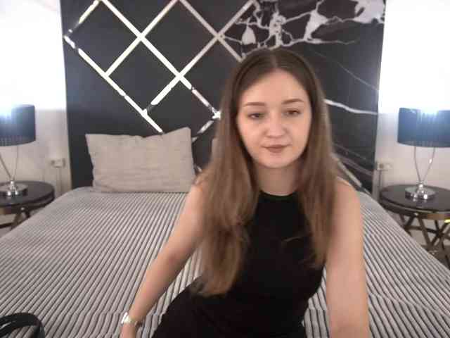 CyrenaLuxe webcam