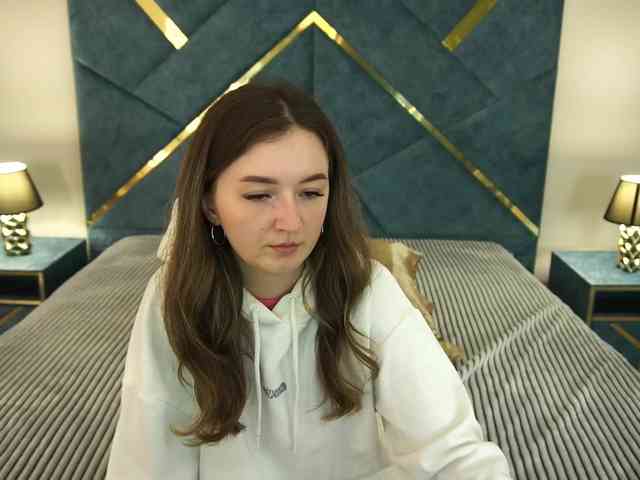 CyrenaLuxe webcam