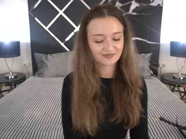 CyrenaLuxe webcam