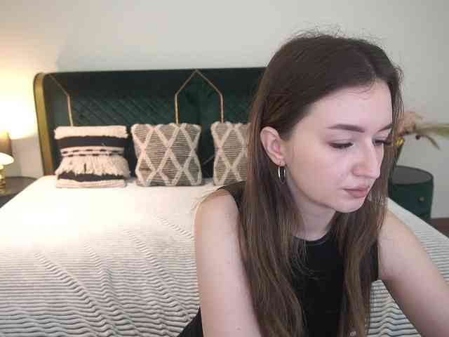 CyrenaLuxe Sex Cam Show