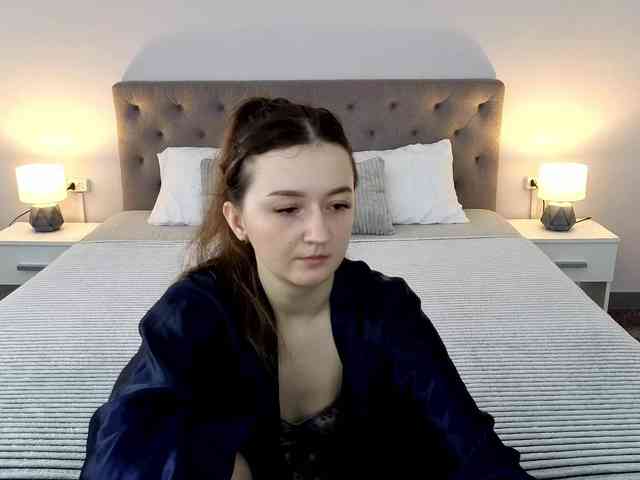CyrenaLuxe webcam