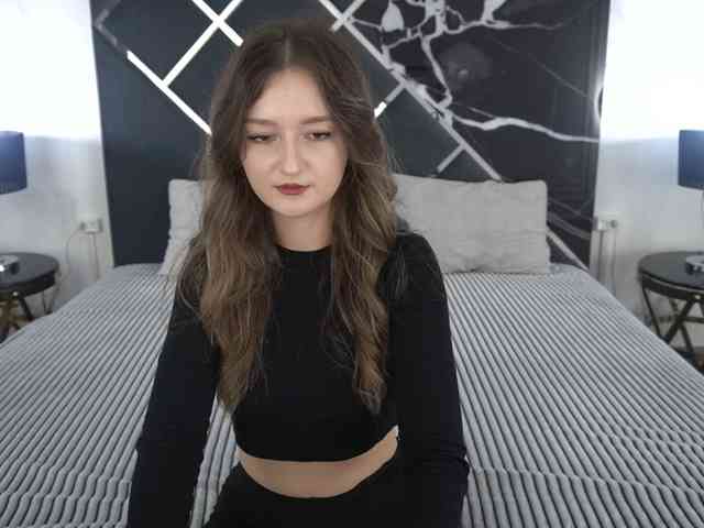 CyrenaLuxe