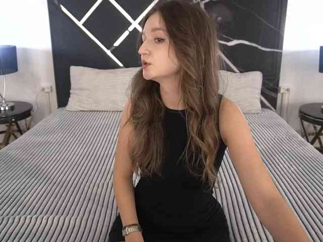 CyrenaLuxe webcam
