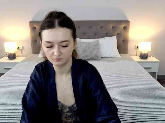 CyrenaLuxe webcam