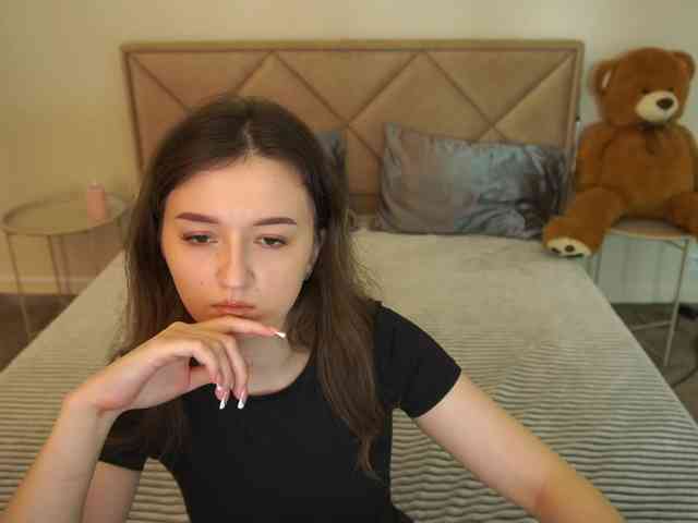 CyrenaLuxe