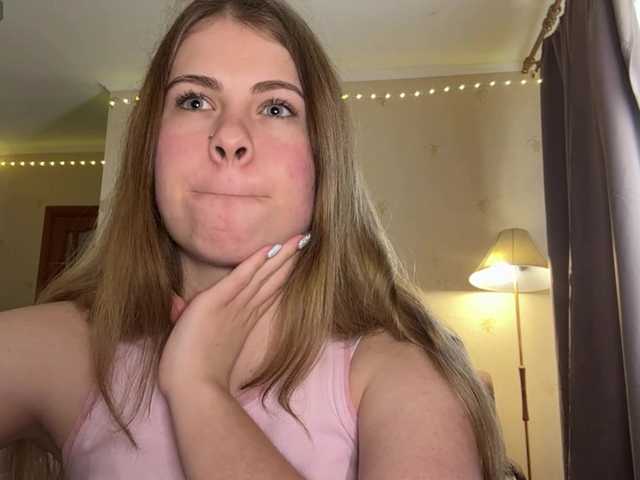 le modèle JanessaArdry est en webcam porno dans un show sur le site bongacams, il possède les tags suivants: White/Caucasian,Blonde,Shaved