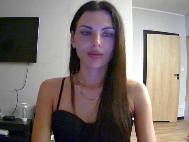 Addisonadore live cam on BongaCams