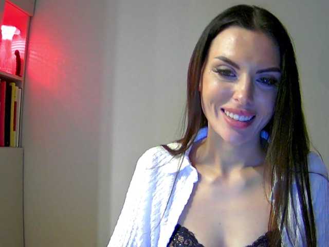 Addisonadore live cam on BongaCams