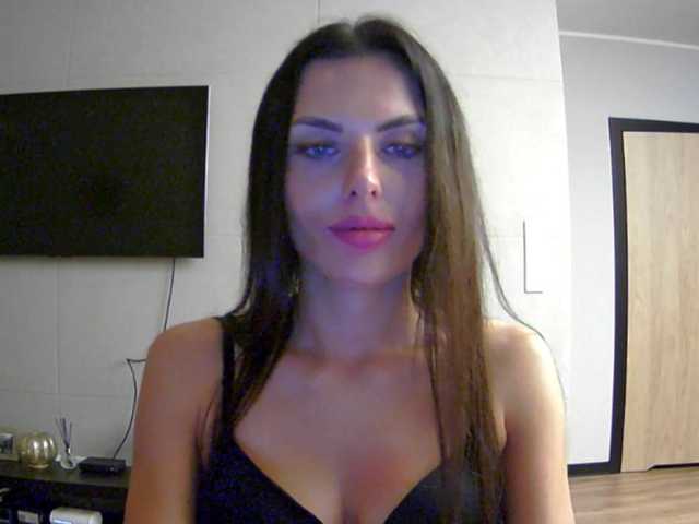 Addisonadore live cam on BongaCams