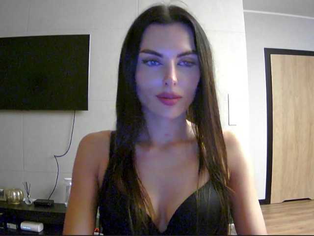 Addisonadore live cam on BongaCams