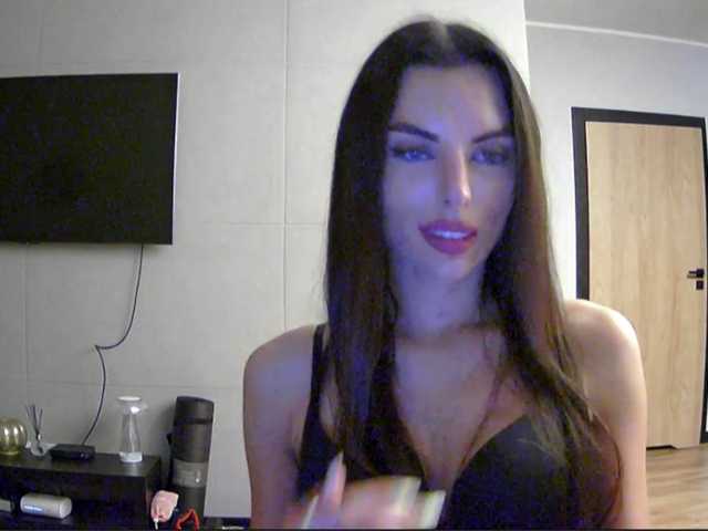 Addisonadore live cam on BongaCams
