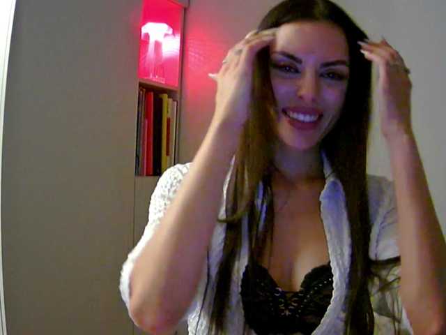 Addisonadore live cam on BongaCams