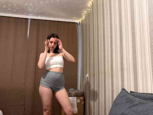 CameliaHovermale webcam