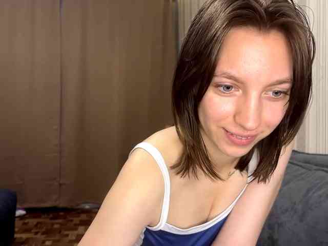 CameliaHovermale webcam