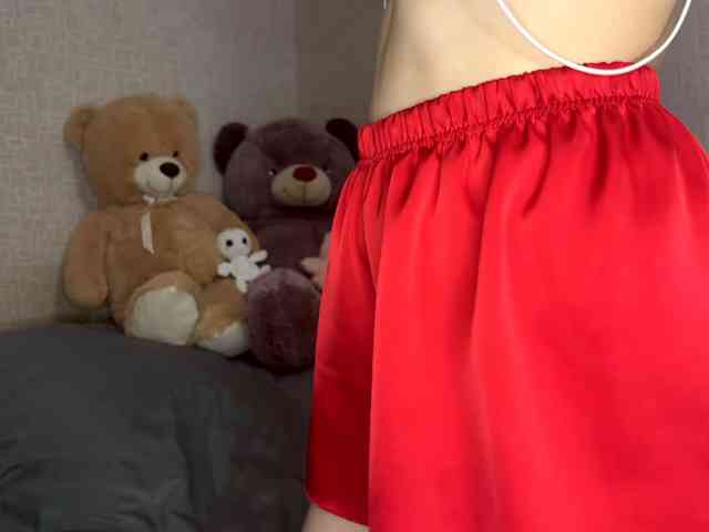 CameliaHovermale webcam