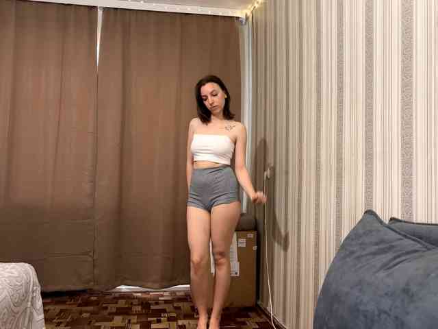 CameliaHovermale webcam