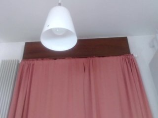 Elena-xx Porn Show