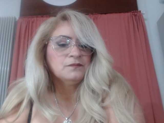 Elena-xx, en vivo ahora en BongaCams