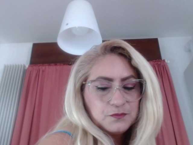 Elena-xx live webcam show