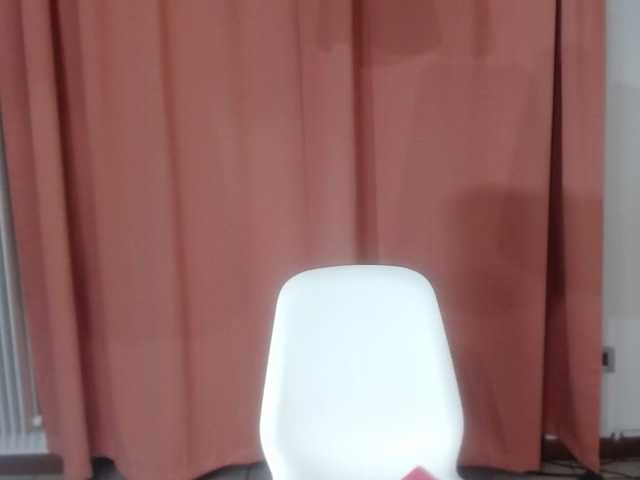 Elena-xx, en directo ahora en BongaCams