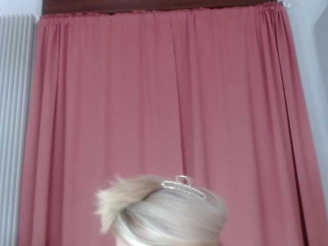 Elena-xx live cam on BongaCams