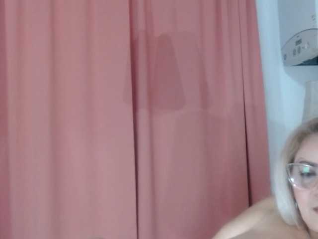 Elena-xx, en vivo ahora en BongaCams