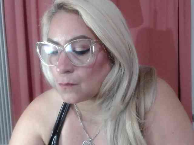 Elena-xx webcam