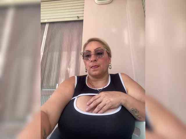 Elena-xx webcam