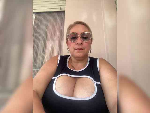 Elena-xx webcam