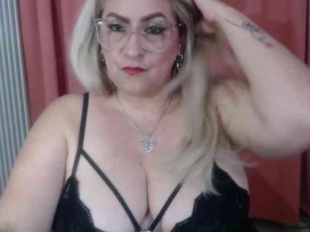 Elena-xx webcam