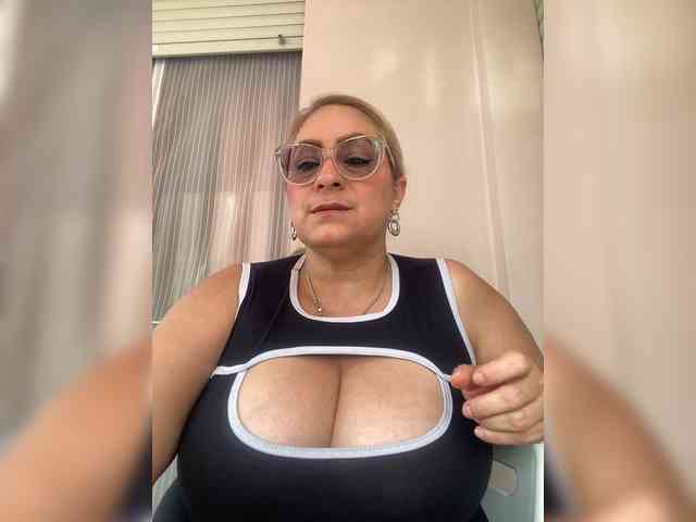 Elena-xx webcam