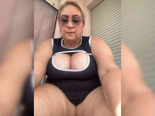 Elena-xx webcam