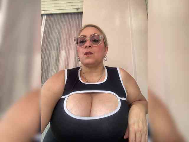 Elena-xx webcam