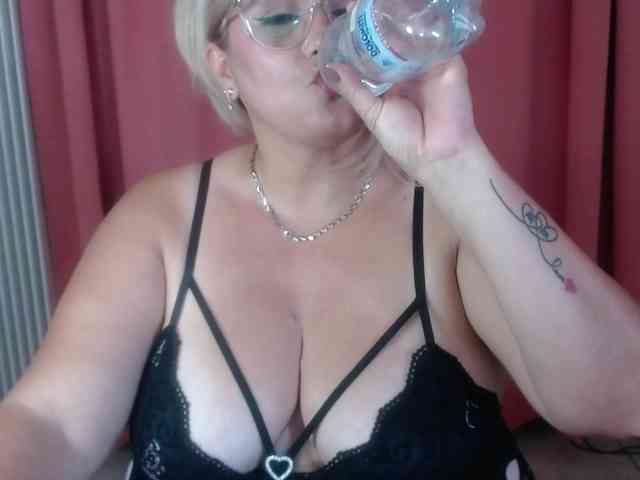 Elena-xx webcam