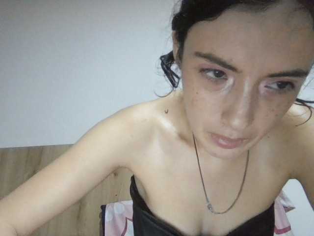 Lisbeth99 live cam on BongaCams