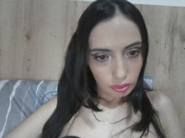 Lisbeth99 live cam on BongaCams
