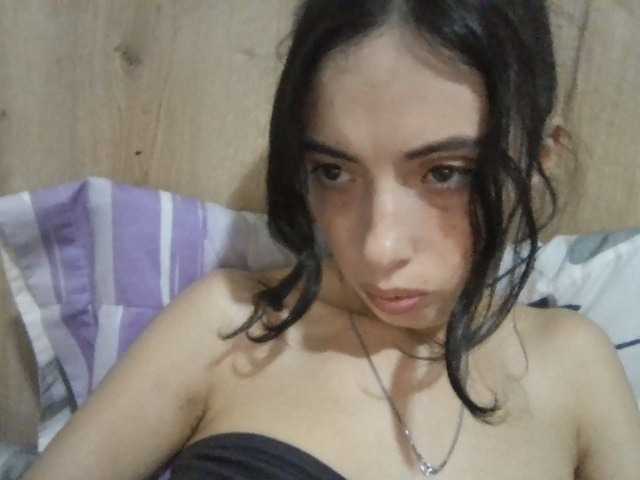 Lisbeth99, en vivo ahora en BongaCams