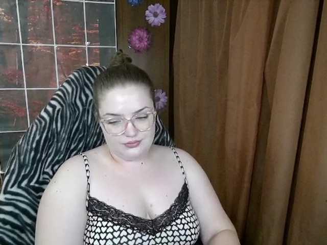 TeasingDora, live now on BongaCams